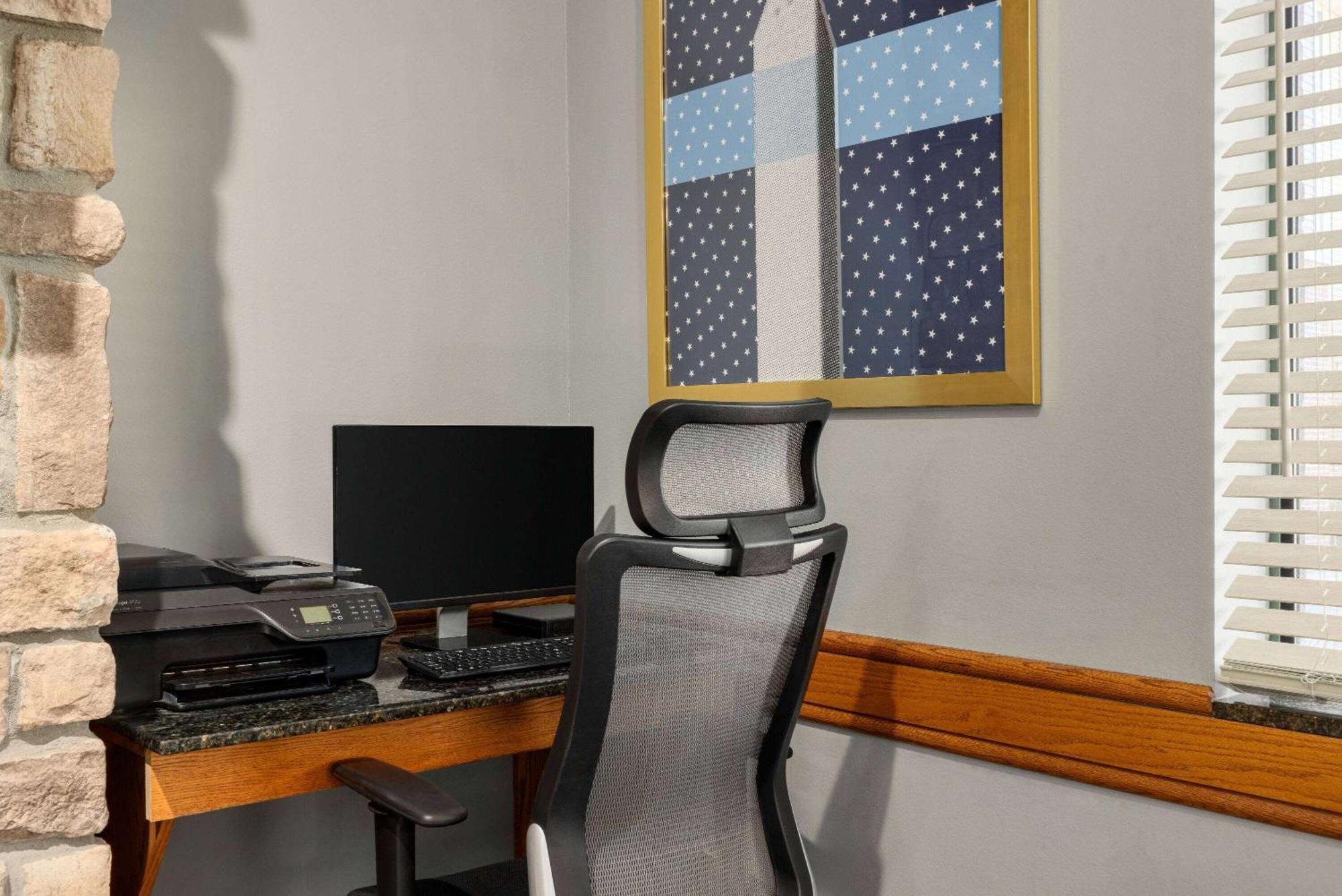 Americinn By Wyndham Lincoln South Bagian luar foto